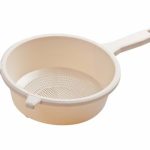 Strainer with handle diam.cm21 butter